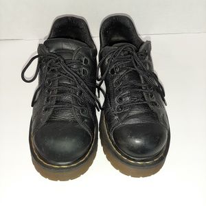Dr Martens Black Grizzly 8312 Shoes size M 7 W 8